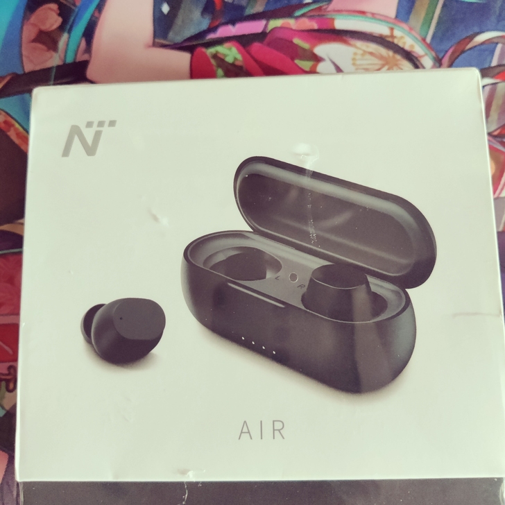 网易蓝牙耳机全新未拆封，原价209，90出...