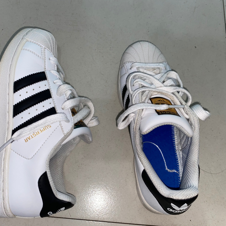 Adidas阿迪达斯三叶草板鞋贝壳头36码...