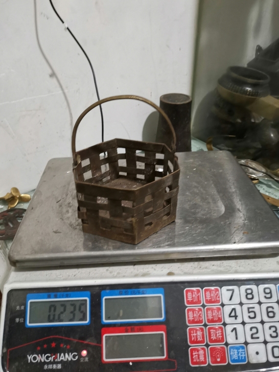 #粉丝福利# 铜器，回流编制篮，有点磕碰，...