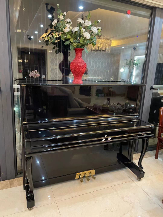 坐标深圳南山区。家里闲置钢琴，转给有需要的...