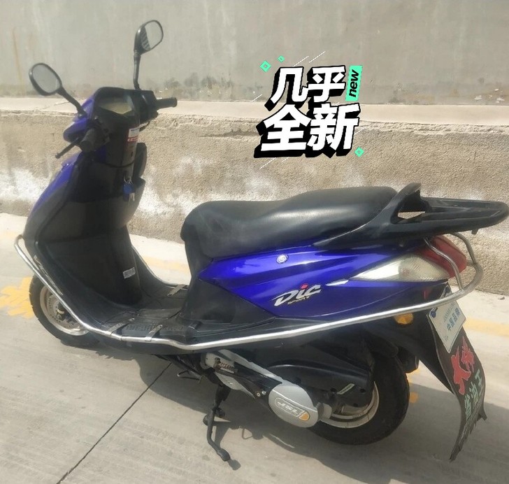 建设龙踏板,几乎全新,啥毛病没有,现在还在...