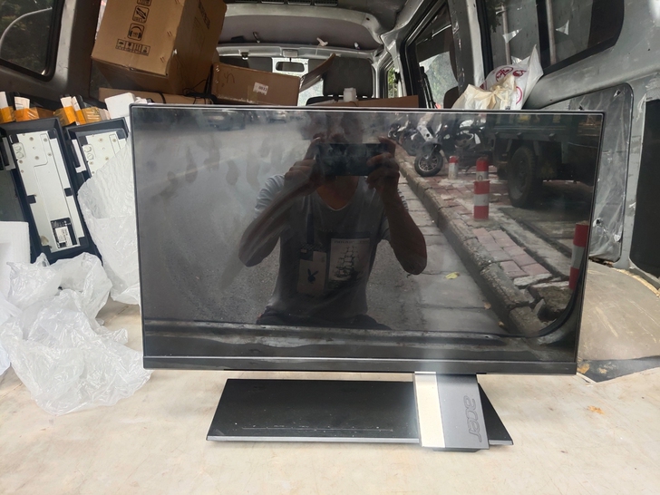 50台宏碁24寸显示器