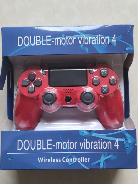 全新未拆封游戏手柄，附赠手柄保护套