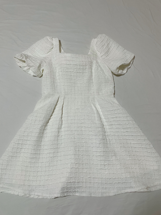 白色裙子，中码