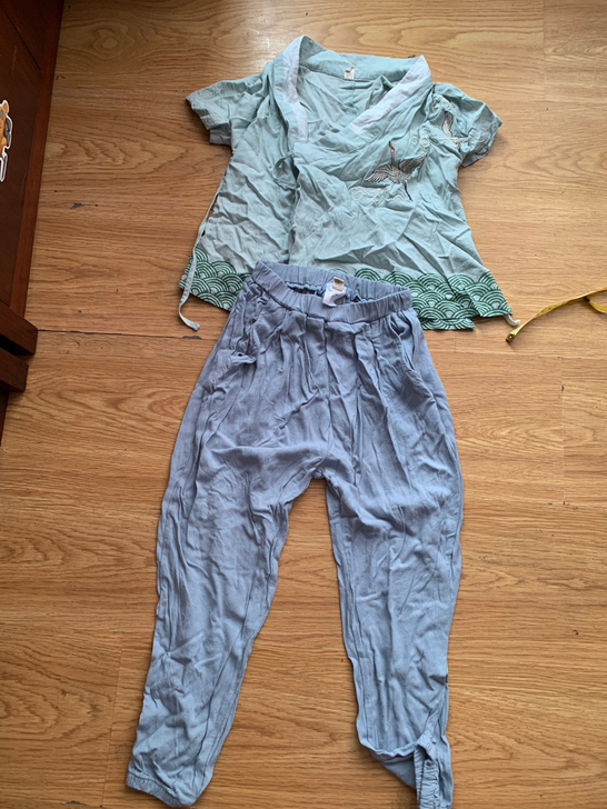 只穿过一次。男童夏季汉服。 140码。胸围...