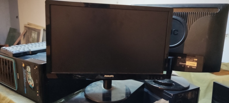 飞利浦20寸显示器，型号206V4L，无质...