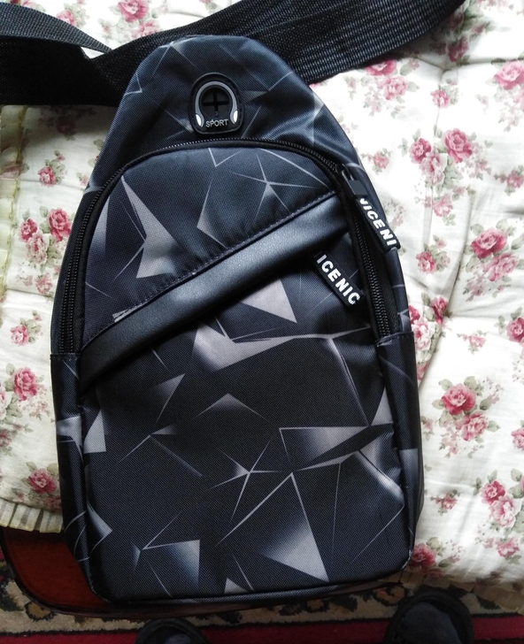 清仓处理男士简约胸包帆布斜挎包大容量学生韩...