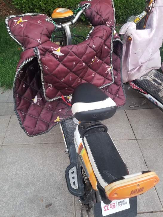 绿源电动车,新旧看图。地址章丘圣井