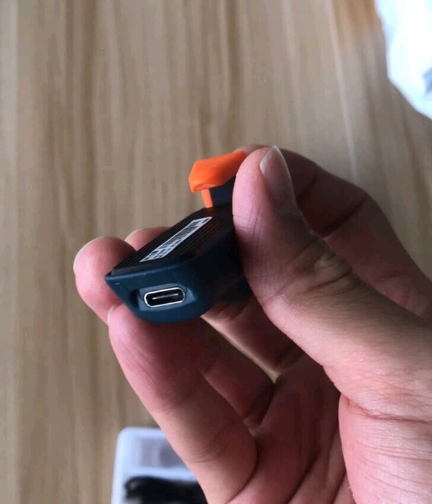 北通 j1 吃鸡神器，全新未开封未使用，机...