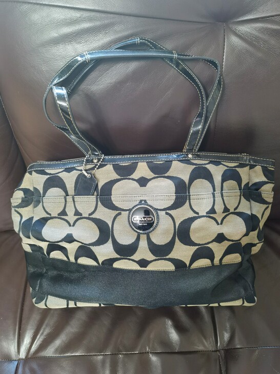 正品COACH帆布斜挎包,长35厘米高25...
