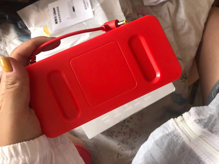 纯新一次没用过 天猫精灵移动电源