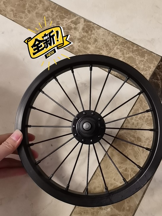 可酷娃平衡车原装轮毂,新车买回就换了个彩色...
