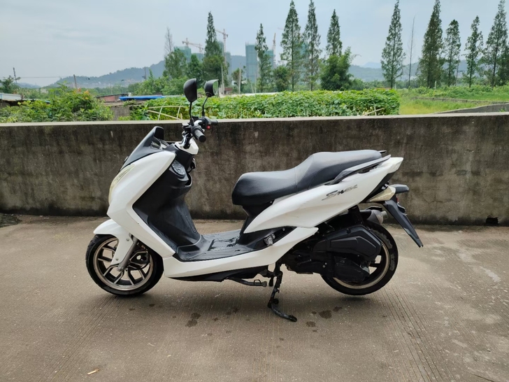 绵羊踏板车况很好