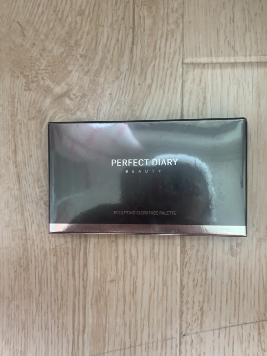 完美日记修容盘29包邮
