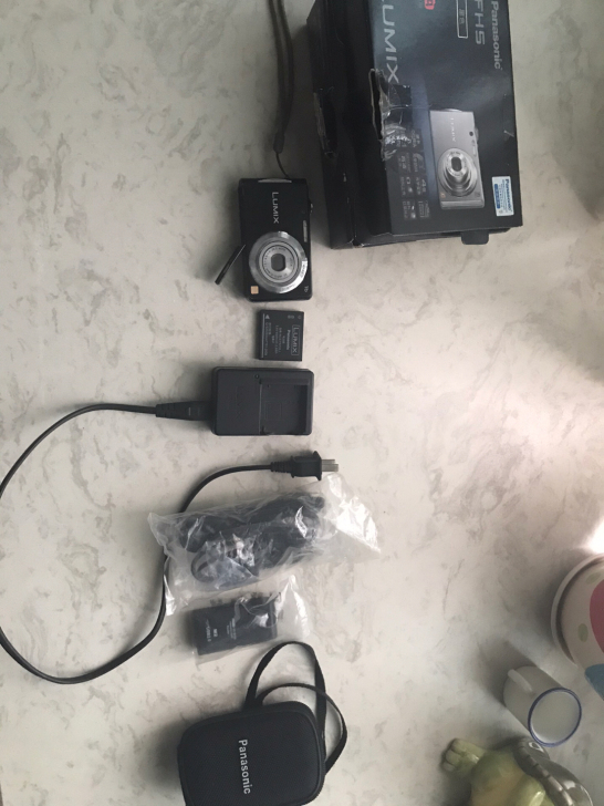 松下照相机 带发票 有使用痕迹 无任何损坏...