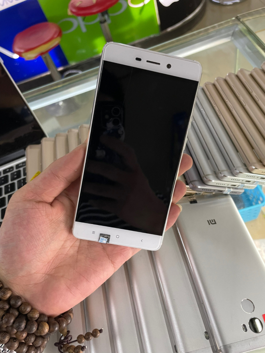 红米Redmi4 2+16G 33台 工作...