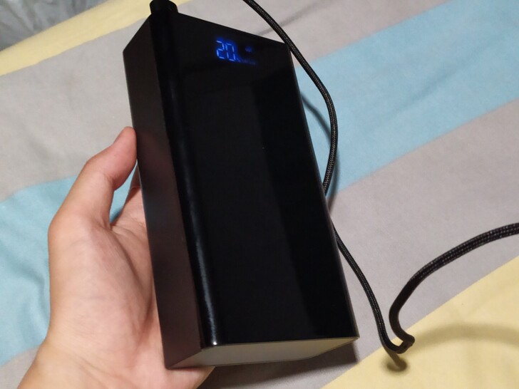 南极人充电宝40000毫安，充电快，续航能...