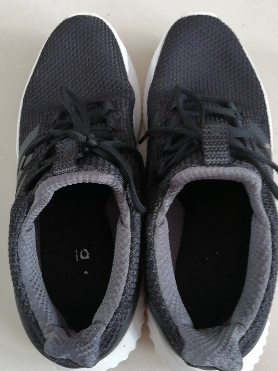 Adidas阿迪达斯正品42码