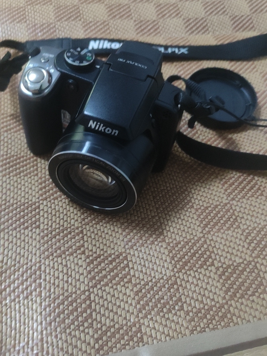 尼康 COOLPIX P80 相机 ，成色...