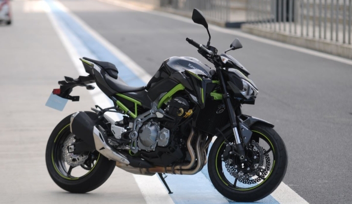 兰州摩托出租:川崎z900 完美的四缸街车