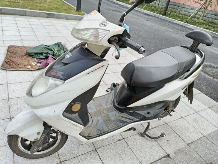 绿源电动车