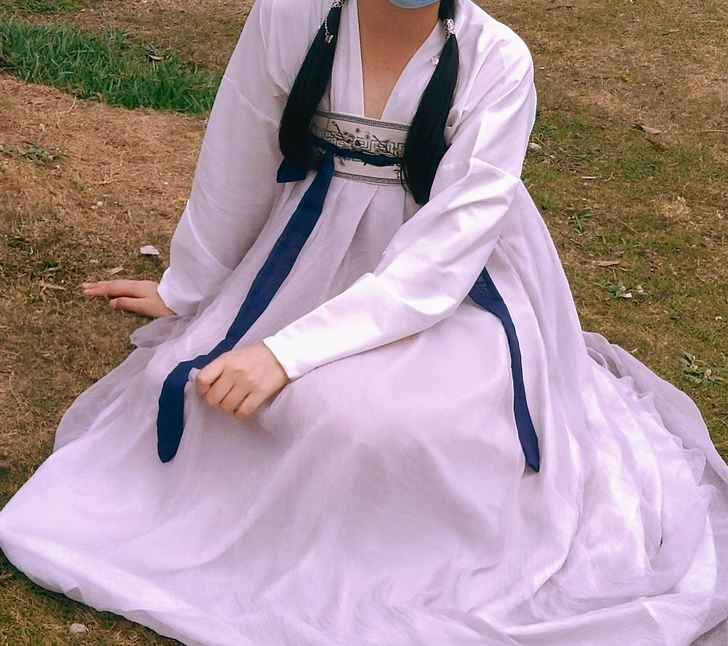 齐胸汉服嫣然