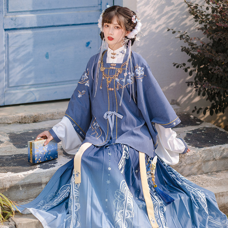 池夏 不怎么喜欢汉服了，淡圈出物
