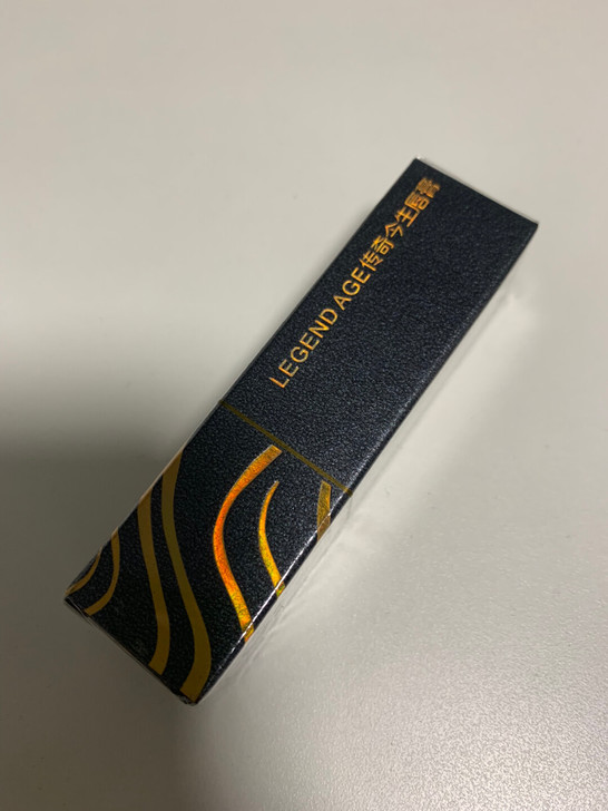 朋友送的正品唇膏，成份天然，用不完转了