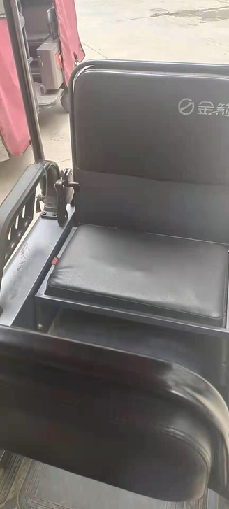 金箭三轮车一辆9成新。