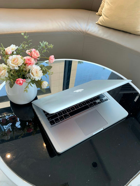 个人闲置笔记本电脑。