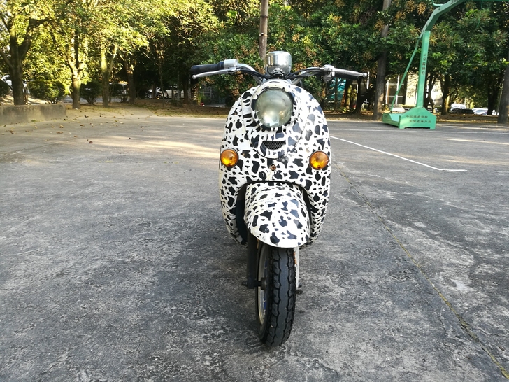 二手爱玛电动车，原价3000买的，才用几个...