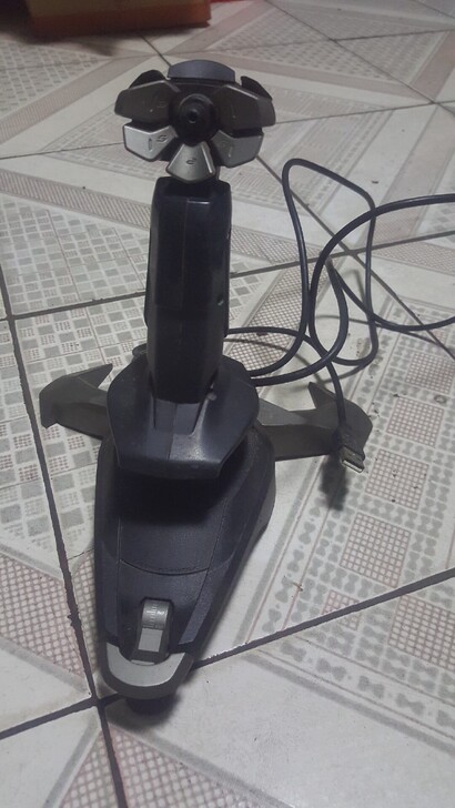 电脑模拟飞行摇杆，有要的联系，新旧程度八成...