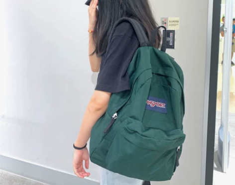 军绿色Jansport杰斯伯正品双肩背包学...