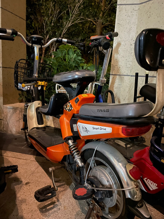 电单车,能正常使用,就是旧点了
