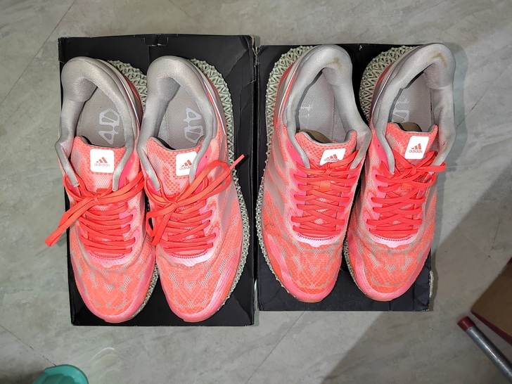 买一送一,阿迪达斯Adidas4D跑鞋。