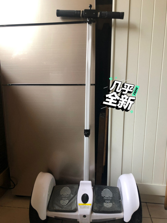 平衡车一辆,品牌:领奥,36V,蓝牙音乐,...