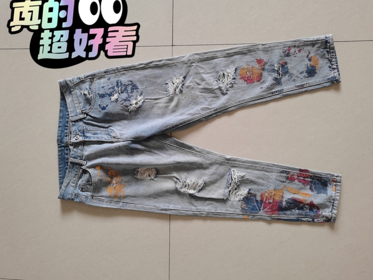 休闲牛仔裤。穿过一次。淘宝100多买的。
