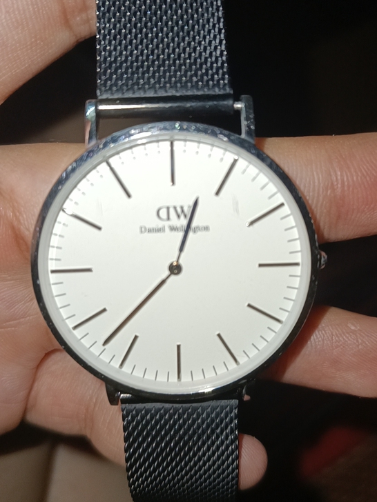 自己戴的DW表，时间有点长了，喜欢的直接拍...