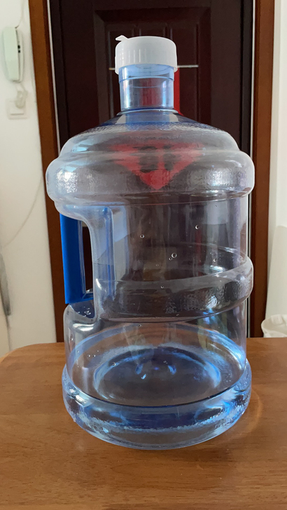 直饮水接水,水桶三个,7.5L
