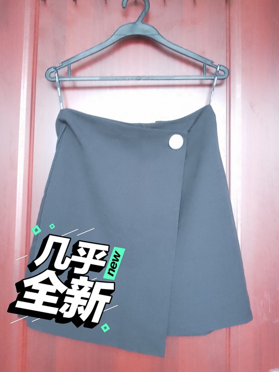 黑色ol短裙。通勤款。