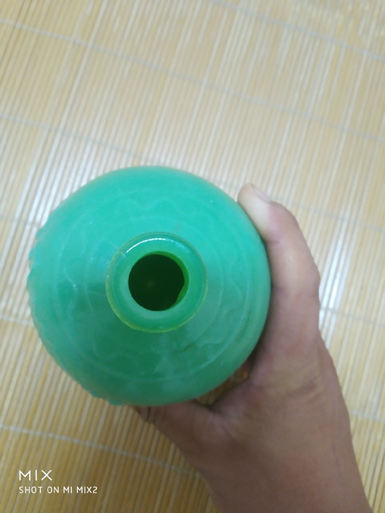 老酒瓶，不知道是什么酒上的，20多年前就有了