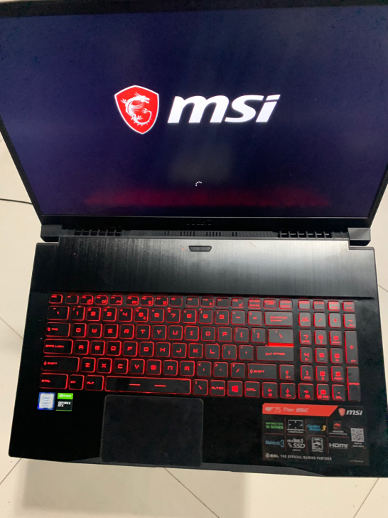 微星17.3尺寸GF75 游戏本 九代i7...