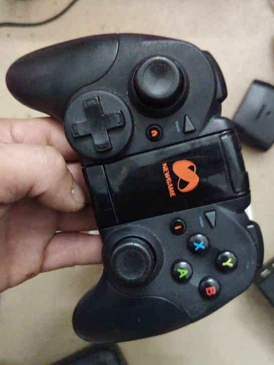 新游游戏手柄，