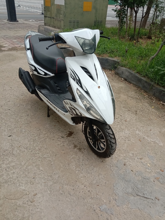 九成新鬼火踏板，两千多公里，新车啥样它啥样