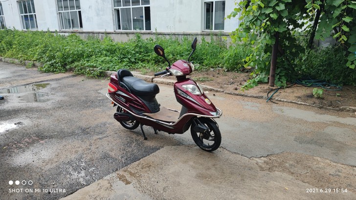 新日电动车 外观9.5新 女士一手车 原厂...