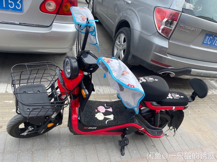 转让1500  新款国标小刀电动车 五块电...