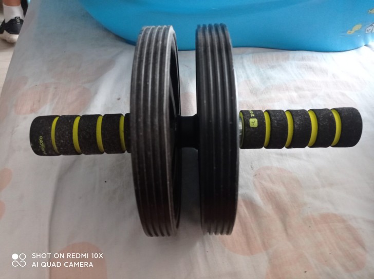 手推AB滚轮健腹轮腰腹肌臂力锻炼健身器械俯...