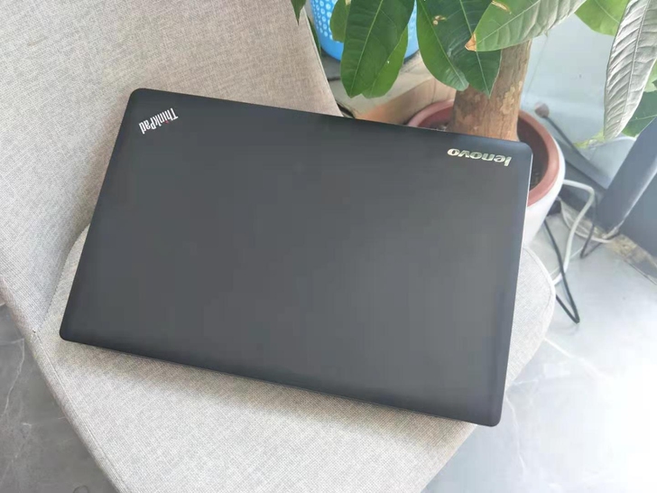 联想笔记本电脑i7 四核工作游戏  高配8...