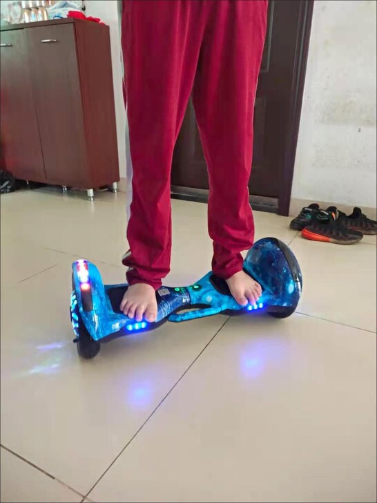 特价正品弈游两轮智能电动平衡车手机互联成年...