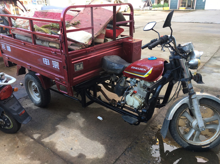 宗申摩托车加厚太子式三轮车